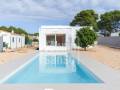 Amplio chalet con piscina y vistas al campo en Addaya, Menorca