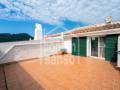 Exceptional second-floor duplex located in Mercadal, Menorca.
