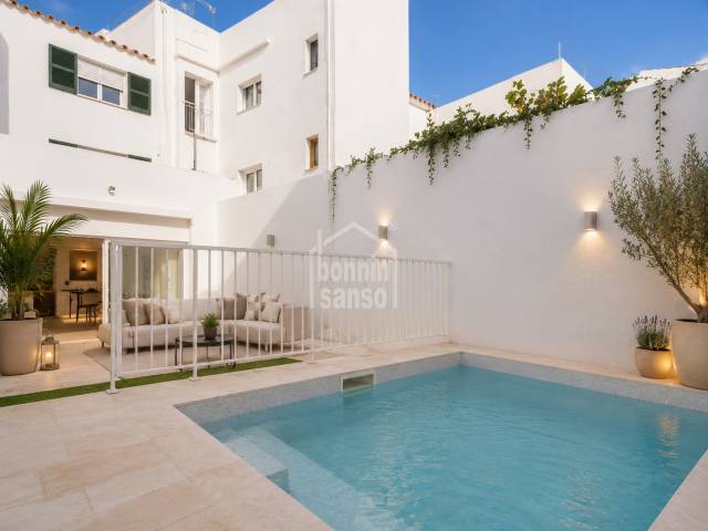 EXCLUSIVE. Incredible house with pool in the old town of Ciutadella, Menorca