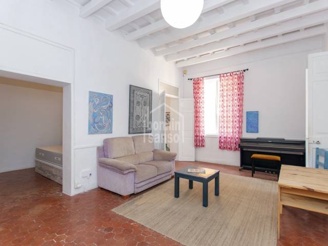Lovely first floor apartment in the old town of Mahón, Menorca