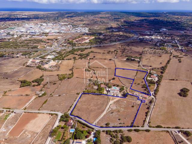 Rustikale Grundstücke ganz in der Nähe von Ciutadella, Menorca.