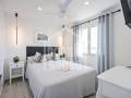 Elegante Apartamento Costero con Terraza Privada y Vistas al Mar en Salgar, Menorca
