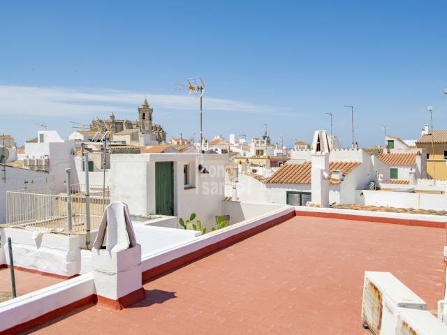 EXCLUSIVA!! Casa con proyecto y Licencia de reforma, en el corazón del casco antiguo de Ciutadella, Menorca