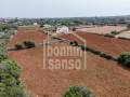 Profitez de la paix et de la tranquillité de la campagne dans cette belle maison de campagne située à proximité de Ciutadella, Minorque