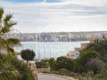 Villa contemporanea con orientacion sur y  vistas panoramicas al Puerto de Mahon. Menorca