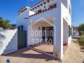 Belle villa en duplex entièrement rénovée dans secteur calme avec piscine, jardin privé a Cap d'Artrutx, Ciutadella, Minorque