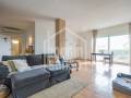 Bonito apartamento con terraza, jardín, dos parkings y vistas al mar en Coves Noves, Es Mercadal. Menorca.