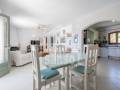 Villa excepcional orientada al sur con vistas al mar en Punta Prima, Menorca