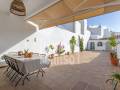 Auténtica casa menorquina con patio, terraza y garaje en Mahón, Menorca