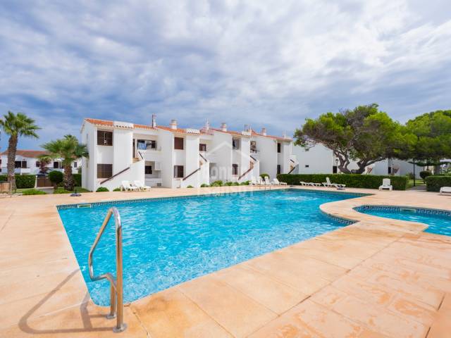 Charming ground floor apartment in a very quiet and well-regarded residential complex in Cala en Blanes, Ciutadella, Menorca