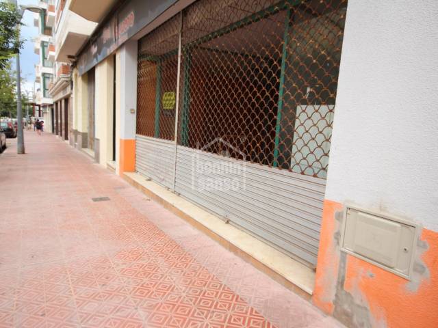 Locale Commerciale in Mahón (City)