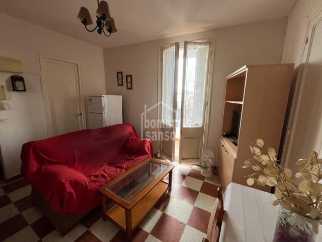 Third floor flat overlooking the main sqaure in Mahon, Menorca