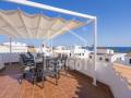 Elegante Apartamento Costero con Terraza Privada y Vistas al Mar en Salgar, Menorca