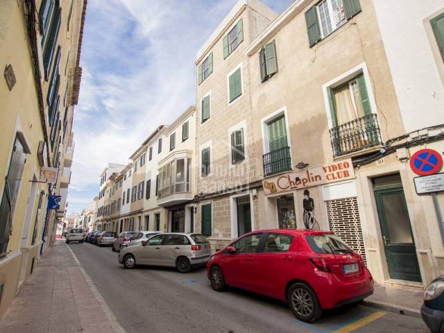 Alquiler anual. Zona centro de Mahón, Menorca