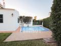 Charmantes Chalet mit Touristenlizenz, ideal als Investition oder Wohnsitz, in Cala'n Blanes, Ciutadella, Menorca, Balearen