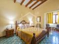Einmalige Gelegenheit: 5-Schlafzimmer-Villa mit Beheiztem Pool und Sauna, nur wenige Schritte von der Küste und Binibeca Vell entfernt. Menorca