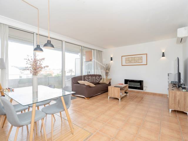 Extraordinaria vivienda en planta segunda tipo dúplex en Mercadal Menorca.