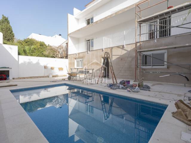 Interesting flat in a new residential development in Es Castell, Menorca.