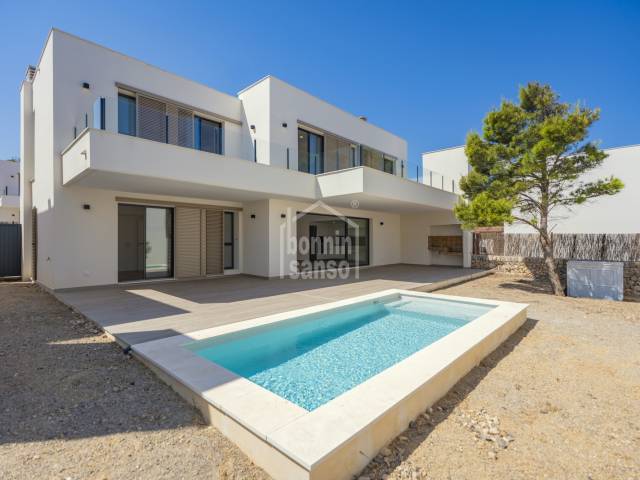 Sa Llosa Homes, Promotion von Luxus Ferienhäusern: 50 Villen in Son Parc, Menorca.