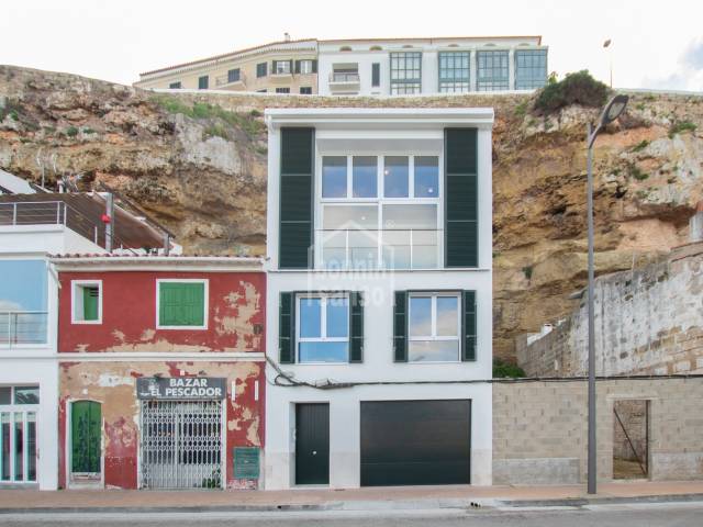 Exclusiva vivienda en primera linea del Puerto de Mahón. MENORCA