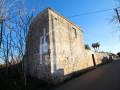 Terreno rústico en las afueras de Mahón con edificación para reformar. Menorca