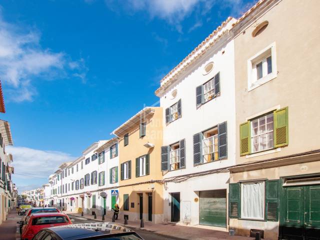 Bâtiment de 5 logements dans le centre de Mahón, Menorca
