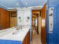 Encantador chalet mediterráneo con vistas al mar y piscina privada en Cala Llonga, Menorca