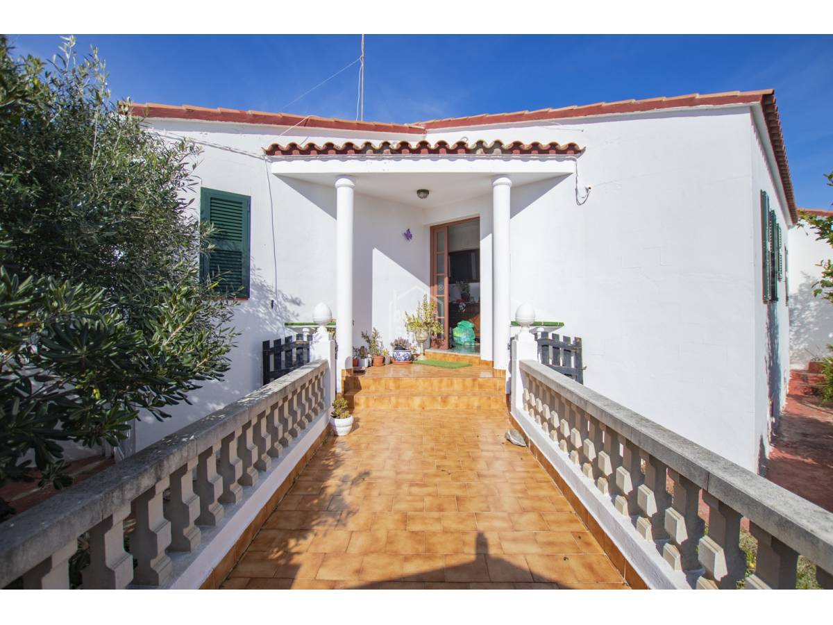 Buy Large, 5 bedroomed villa in Calan Porter, Menorca (24057)
