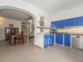 Casa en venta con patio, terraza y múltiples posibilidades, Mahón, Menorca