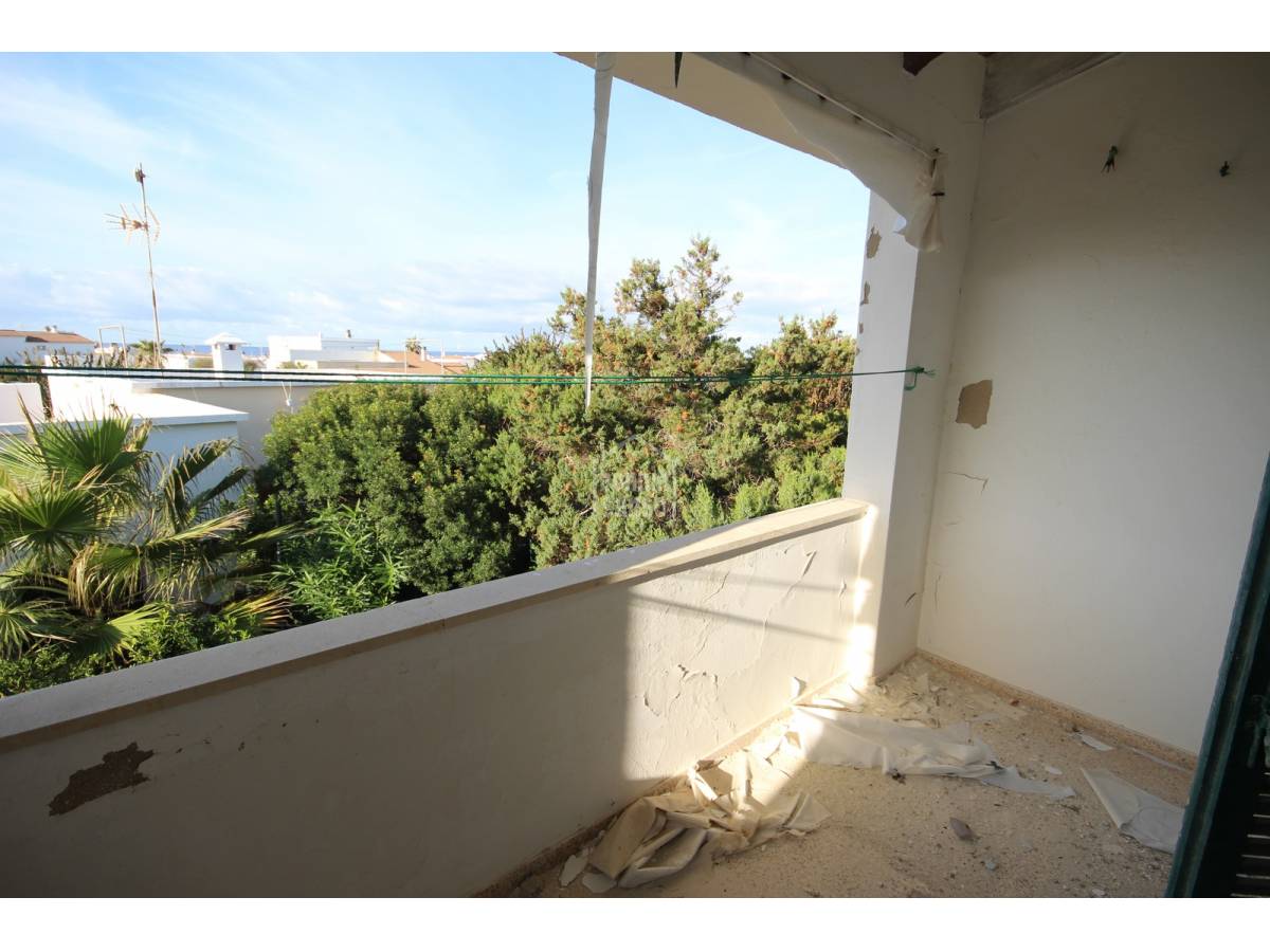 Comprar: Apartamento en primera planta en Cala Blanca (33107)