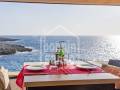 Restaurant amb vistes al mar a Cala Torret, Menorca