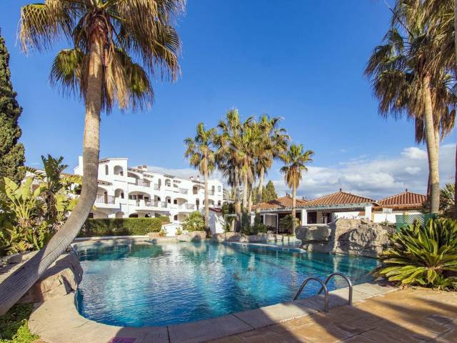 EXCLUSIVE. Tourist apartment in operation in a pleasant complex in Cala en Porter, Menorca.