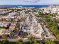 Rohbau mit 28 Wohnungen am Strand von Ciutadella, Menorca, Balearen