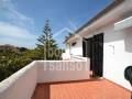 Casa con dos apartamentos con entradas independientes en zona tranquila de Sa Coma, Mallorca.