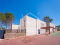Sa Llosa Homes, Promotion von Luxus Ferienhäusern: 50 Villen in Son Parc, Menorca.
