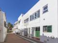Apartamento en buen estado, con azotea privada y vistas al mar. Salgar Menorca