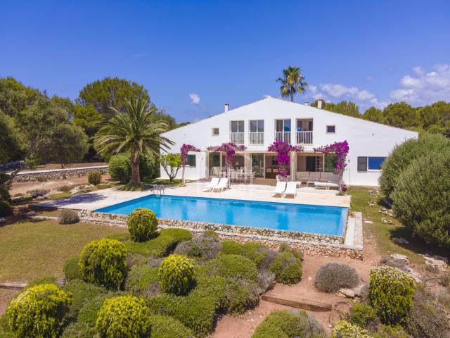 Magnificent country estate with sea views on the south coast of Menorca