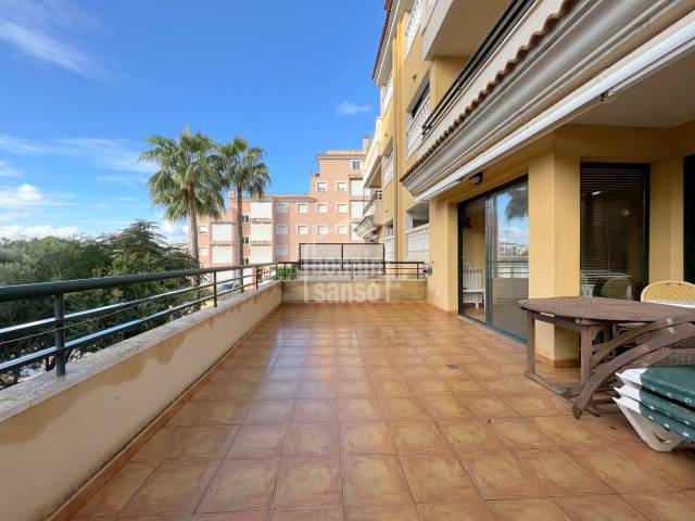 Gran apartamento con piscina en Cala Millor, Mallorca