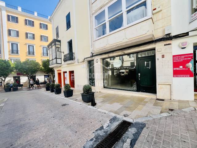 Business/Locale Commerciale in Mahon Centro