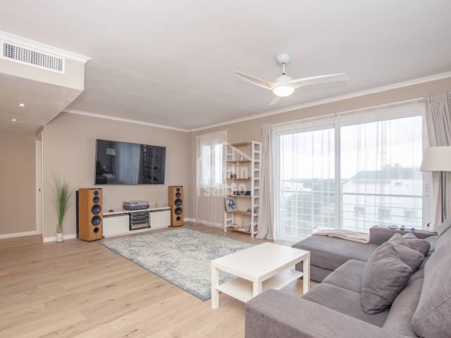 Superb flat on second floor with communal lift in Sant Lluis, Menorca.