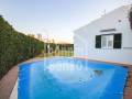 Charmantes Chalet mit Touristenlizenz, ideal als Investition oder Wohnsitz, in Cala'n Blanes, Ciutadella, Menorca, Balearen