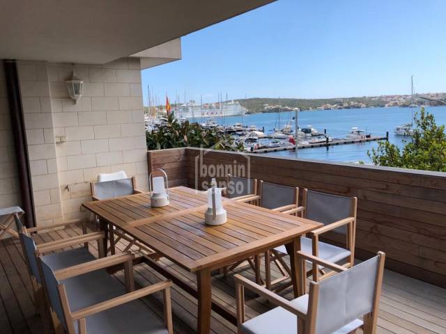 Magnificent flat in the harbour of Mahon, Menorca.