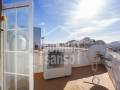 Edificio en esquina en el centro de Es Migjorn, Menorca