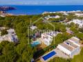 Exclusive villa with tourist license located in Cala Morell, Ciutadella de Menorca