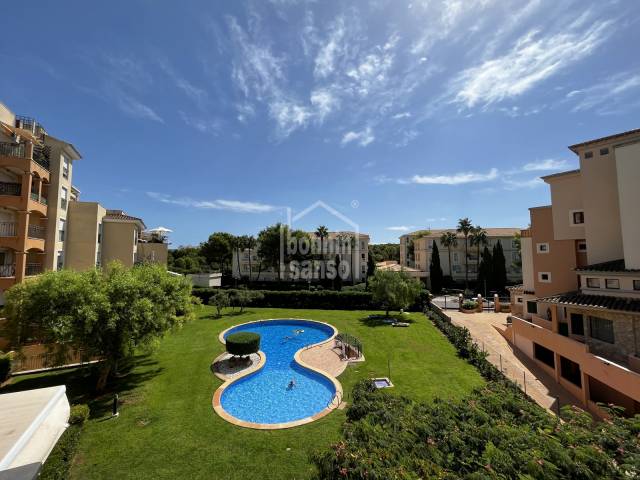 Apartamento con piscina y parking en Sa Coma, Mallorca
