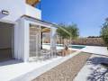 Wunderschöne Villa mit Pool und Garten sowie Meerblick, Torre Solí Nou, Menorca