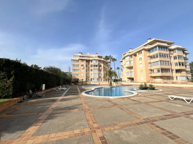 Apartment mit zwei Schlafzimmer und Pool in Sa Coma, Mallorca