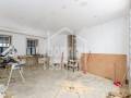 Commercial premises in a building in the centre of Mahón, Menorca
