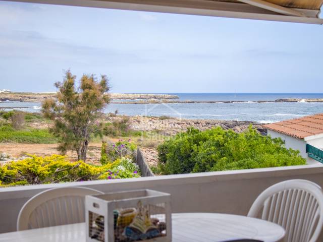 Apartamento con terraza y vista al mar en Binisafua, Menorca