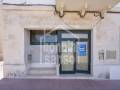 Local esquinero en alquiler en la Plaza del Borne, Ciutadella. Menorca